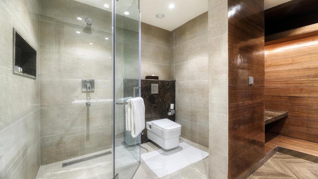 Koupelna v ubytování Ramada Gurgaon Central