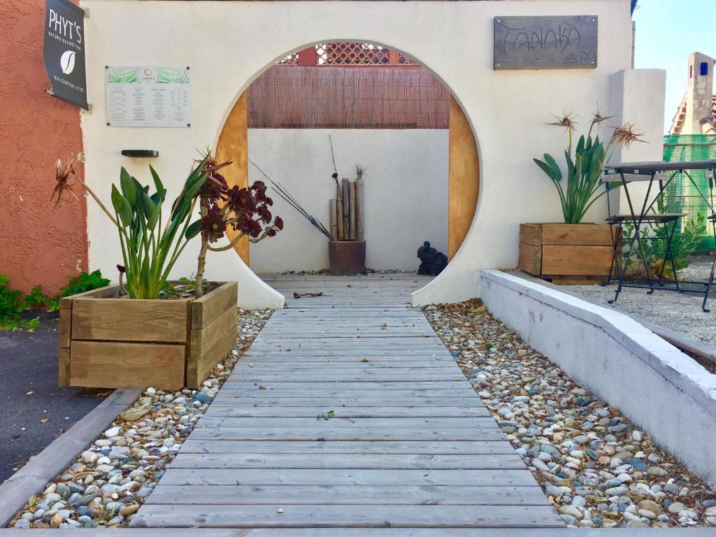 Fotografie z fotogalerie ubytování Hôtel Beau Site v destinaci Le Lavandou