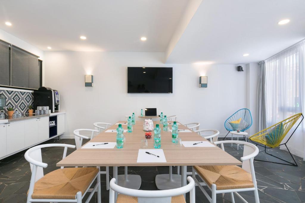 The Deck Hotel by Happyculture - Resim 38