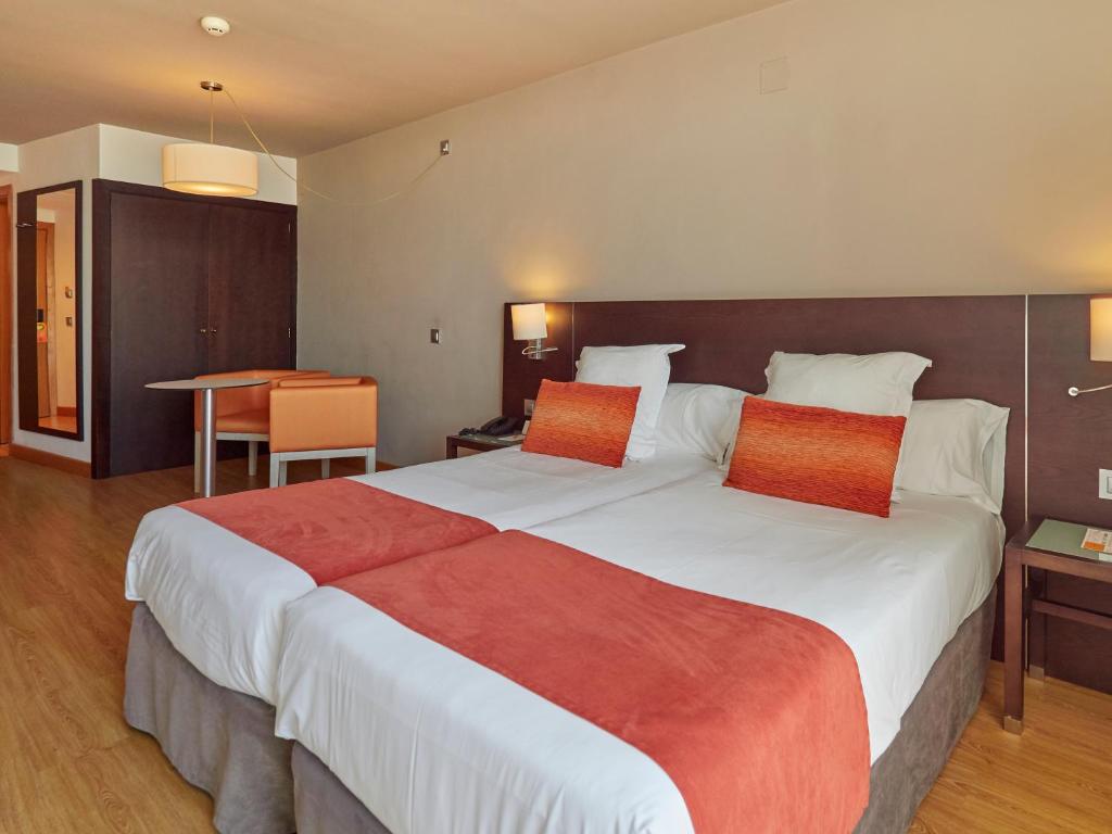 BQ Augusta Hotel - Salle Double Ou Jumelle Avec Balcon