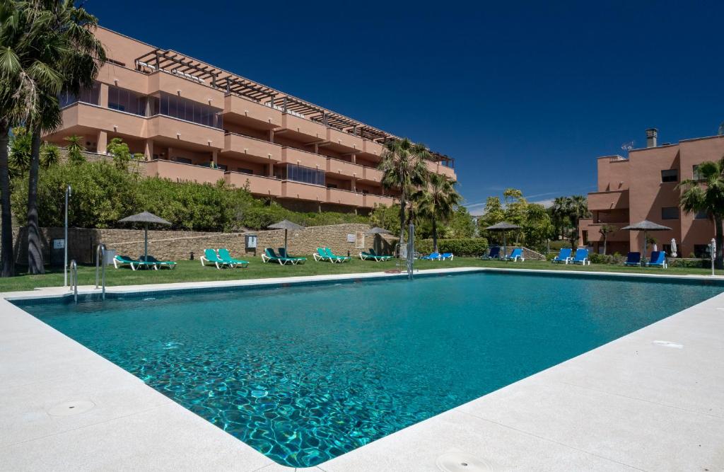 2283-Modern apt with terrace Gibraltar-sea view, Manilva ...