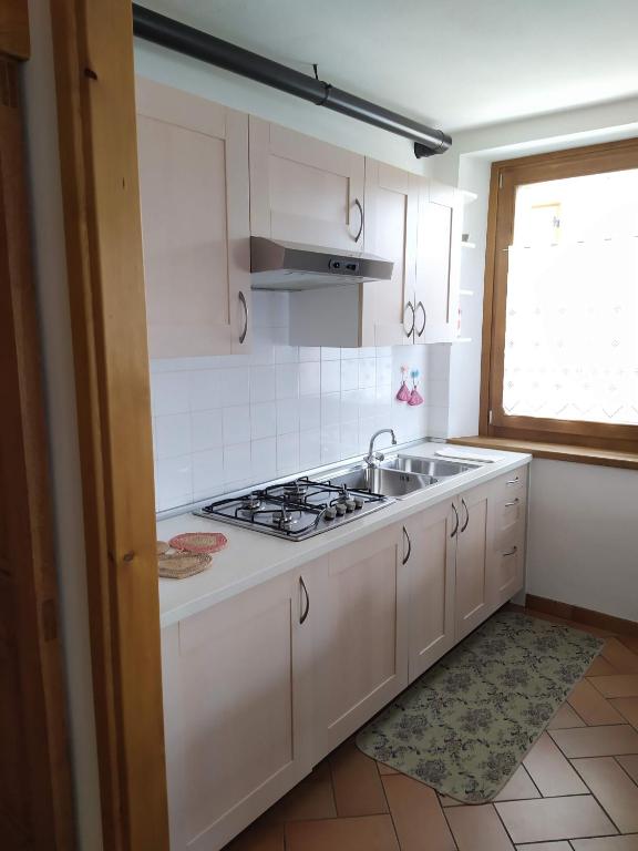 Kuchyň nebo kuchyňský kout v ubytování Casa Vacanze Fontana