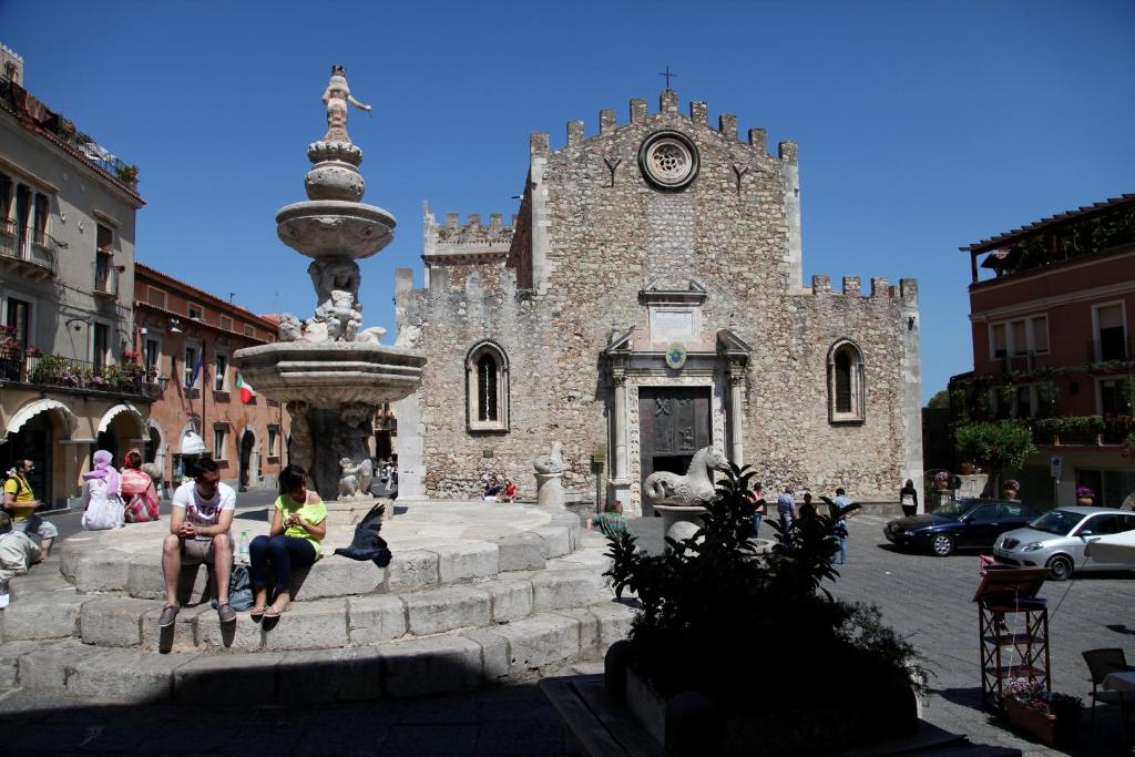 Hostia v ubytovaní Bed & Breakfast Duomo Di Taormina
