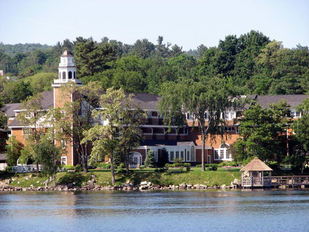 Mill Falls at the Lake - Church Landing Deluxe King