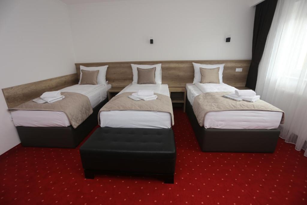 Hotel Nacional Free Parking - Comfort Triple Room