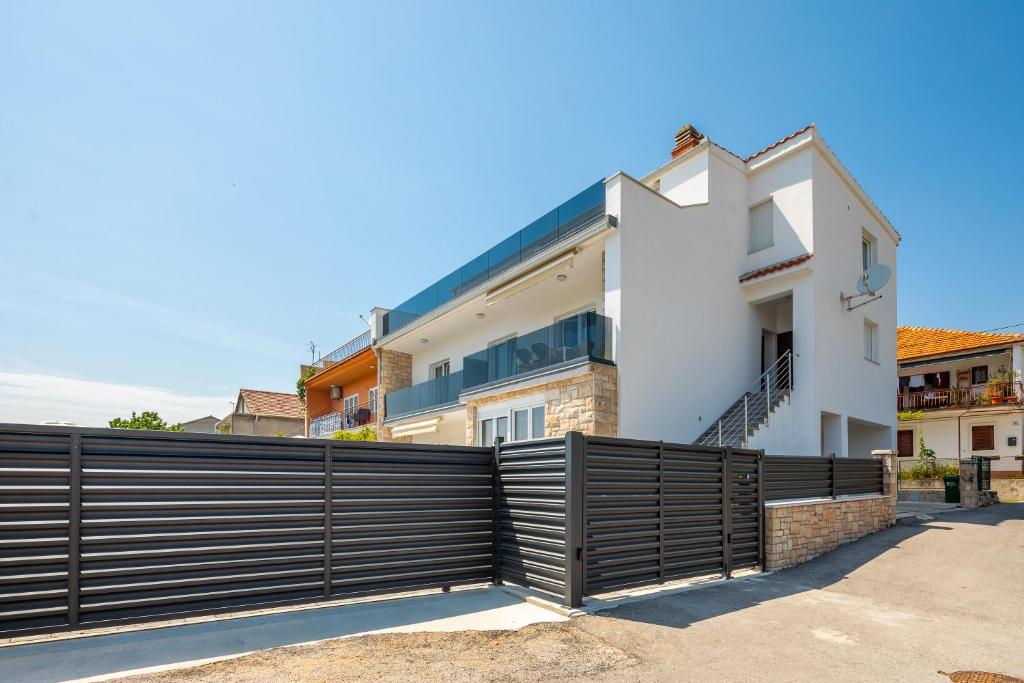 Budova, v ktorej sa apartmán nachádza