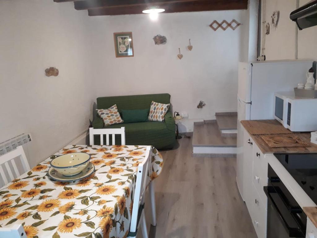 Kuchyň nebo kuchyňský kout v ubytování Agriturismo Nonnamelia
