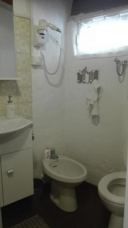 Koupelna v ubytování Agriturismo Nonnamelia