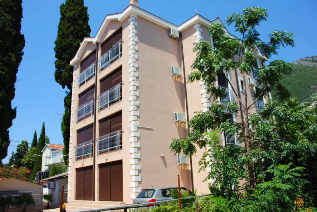 Budova, kde se apartmán nachází