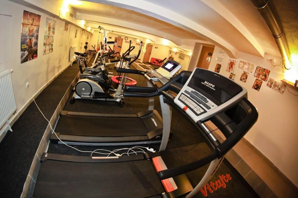 Fitness centrum a/nebo fitness zařízení v ubytování Hotel Slovan