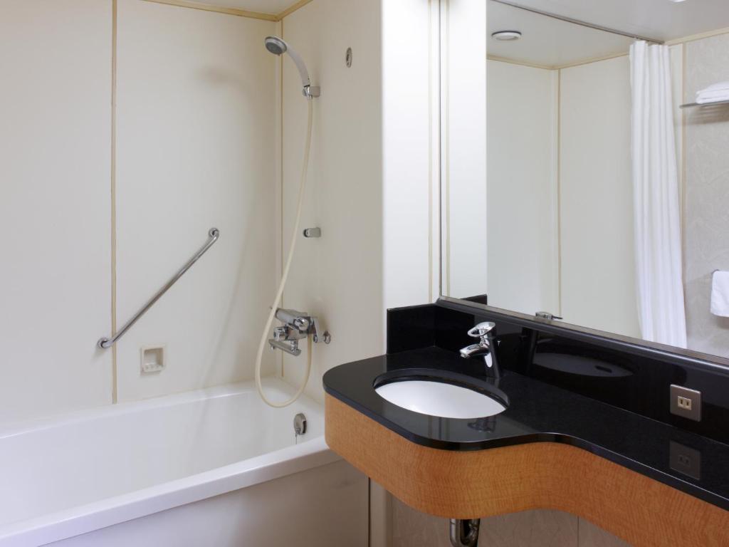 Sheraton Miyako Hotel Osaka - Premium Double Room - Non-Smoking