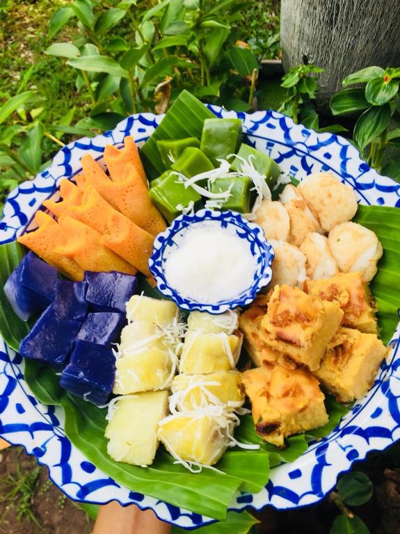 Makanan di atau berdekatan homestay