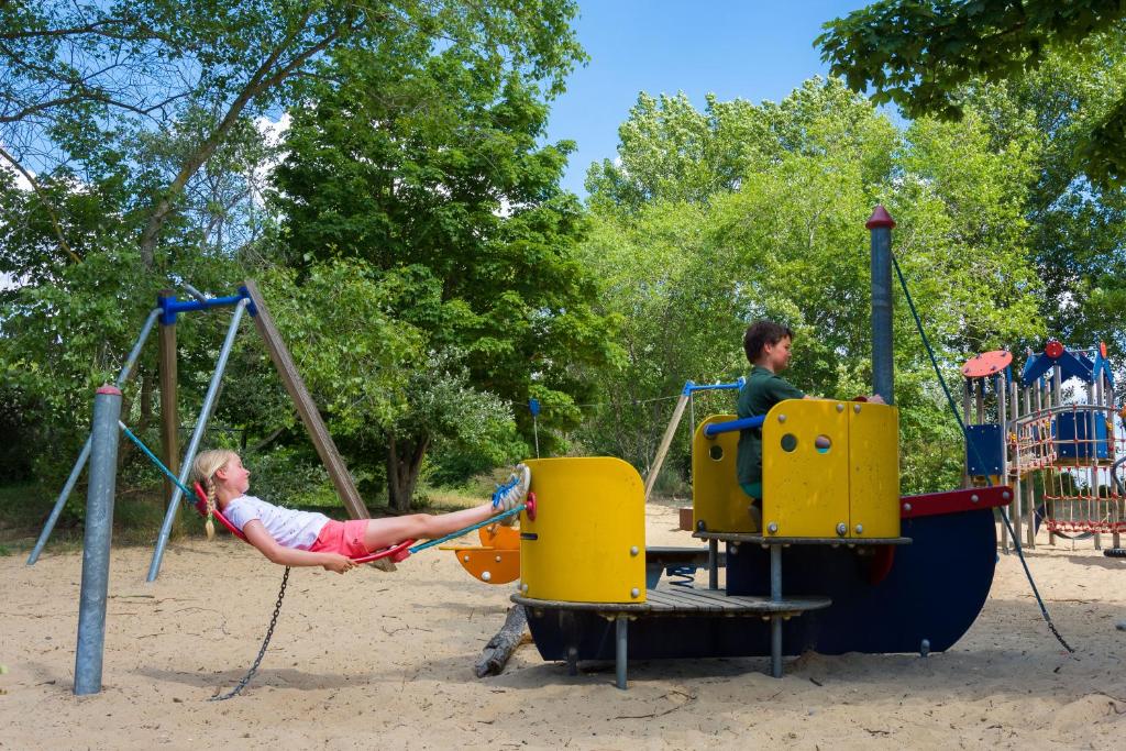Herní místnost nebo prostor pro děti v ubytování Vakantie Domein Ter Helme