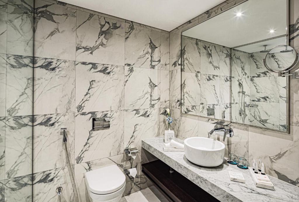 Millennium Place Dubai Marina - Superior Twin Room