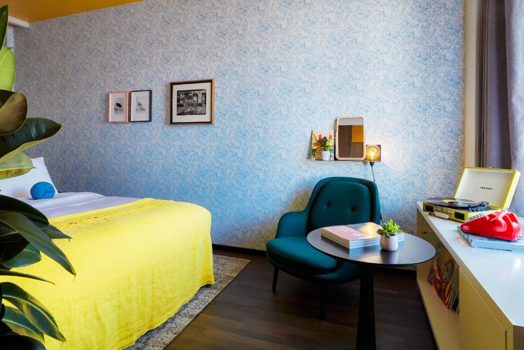 Ein Bett oder Betten in einem Zimmer der Unterkunft Max Brown Hotel 7th District, part of Sircle Collection
