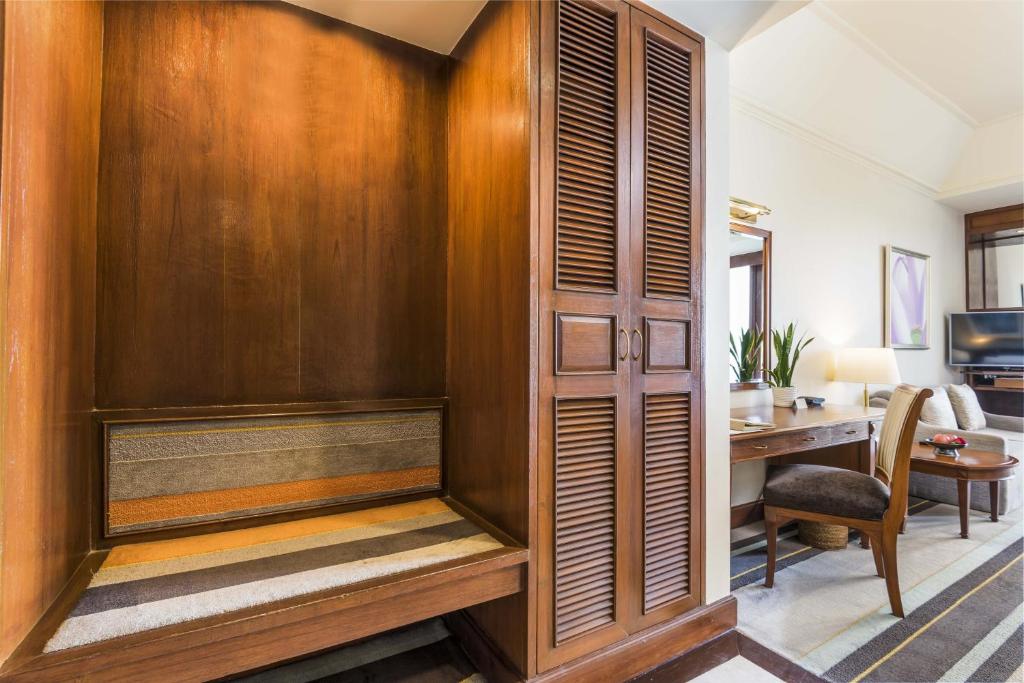 Gambar di galeri bagi Hotel Chatrium Royal Lake Yangon di Yangon