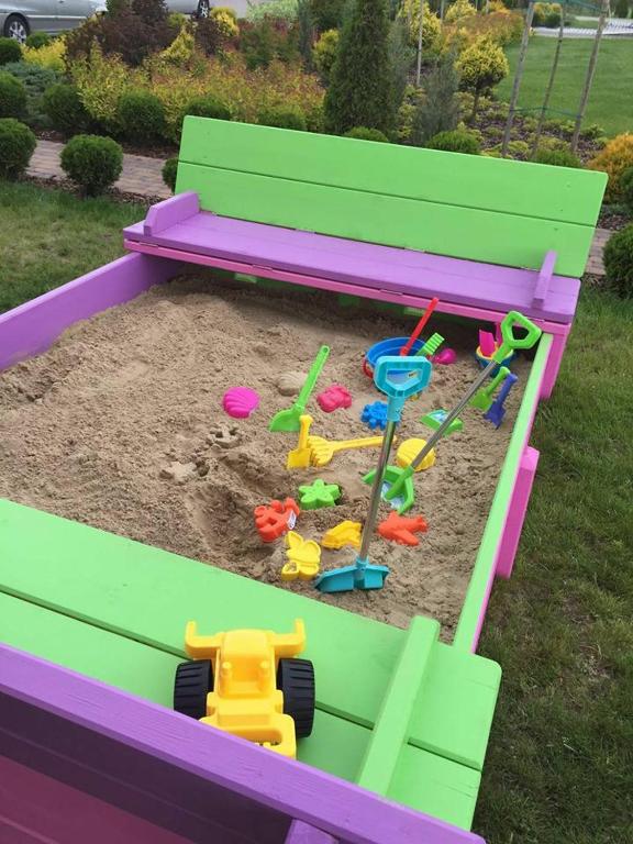 Zona de juegos infantil en Dom Grinholc