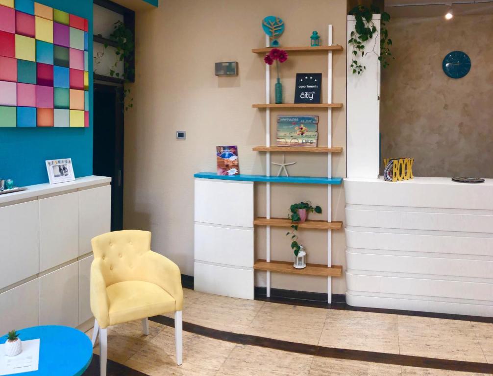 Area soggiorno di City Code In Joy