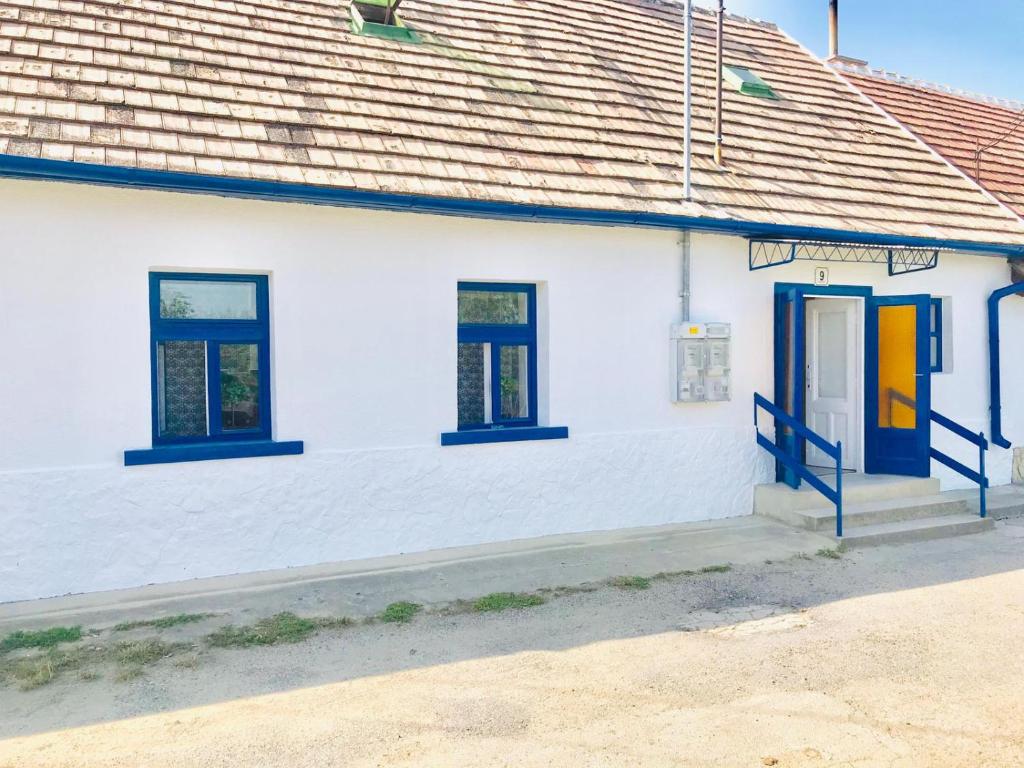 Budova, v ktorej sa apartmán nachádza
