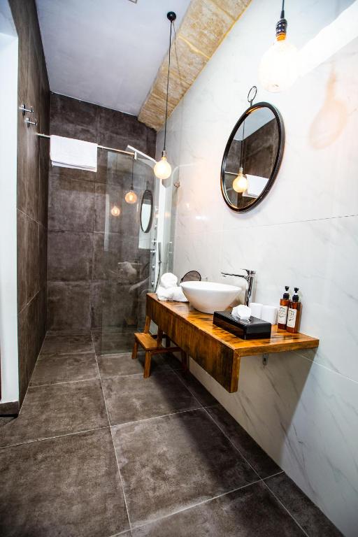 Pjazza Suites Boutique Hotel by CX Collection - 11