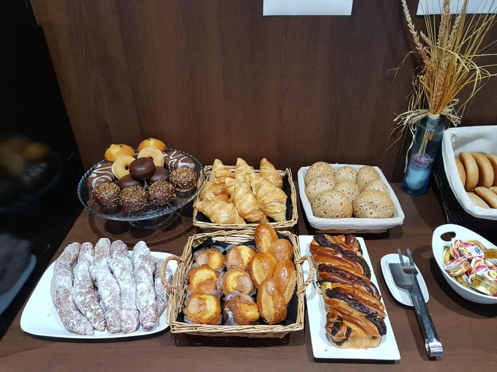 Jídlo v hotelu nebo okolí