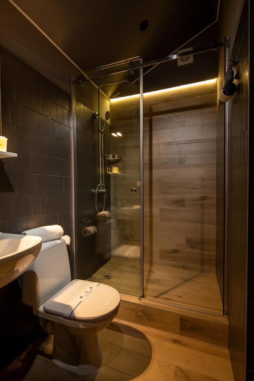 Poet Apartments photo 3