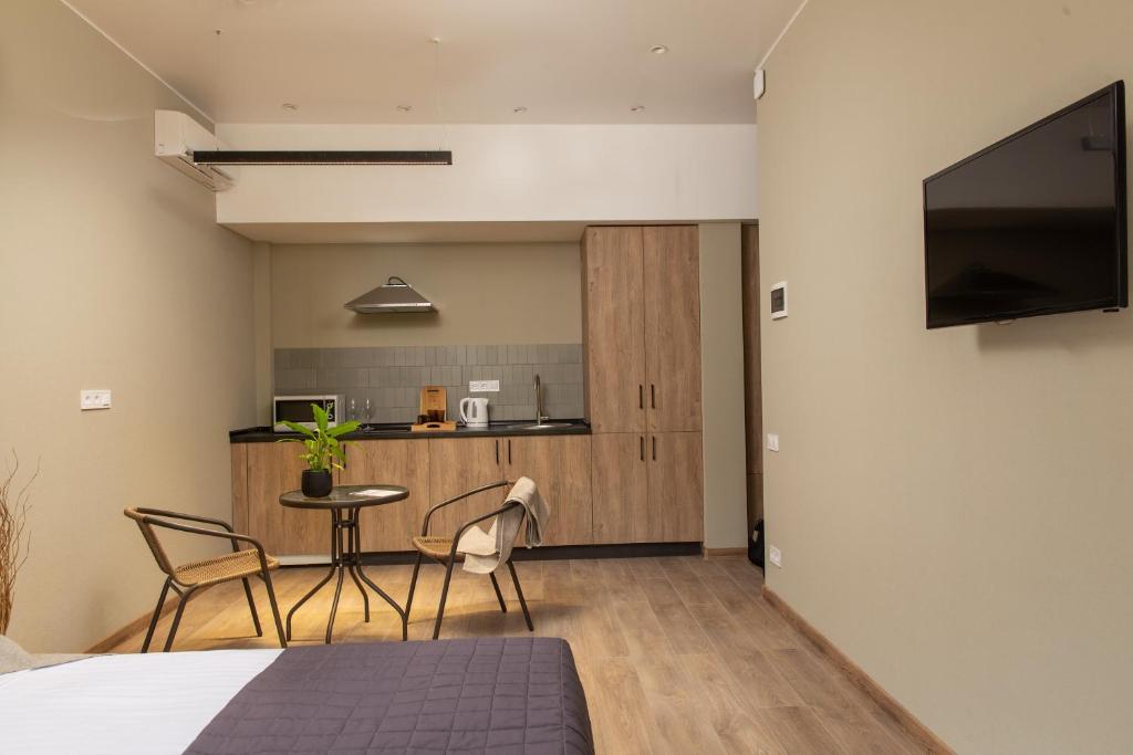 Poet Apartments photo 5