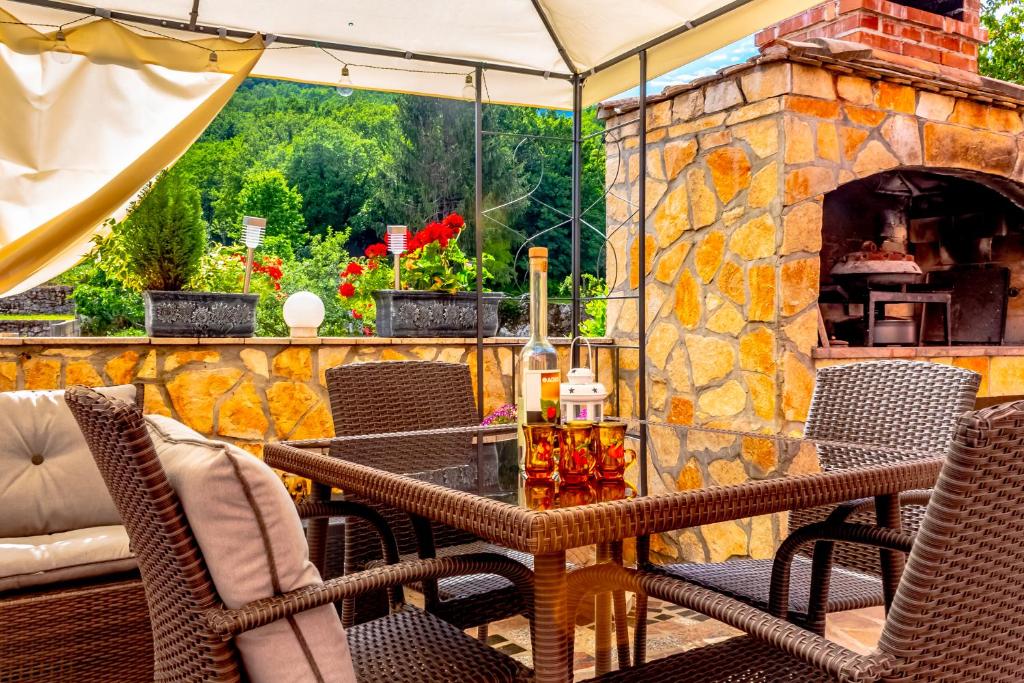 Część wypoczynkowa w obiekcie Comfortable apartment near Opatija