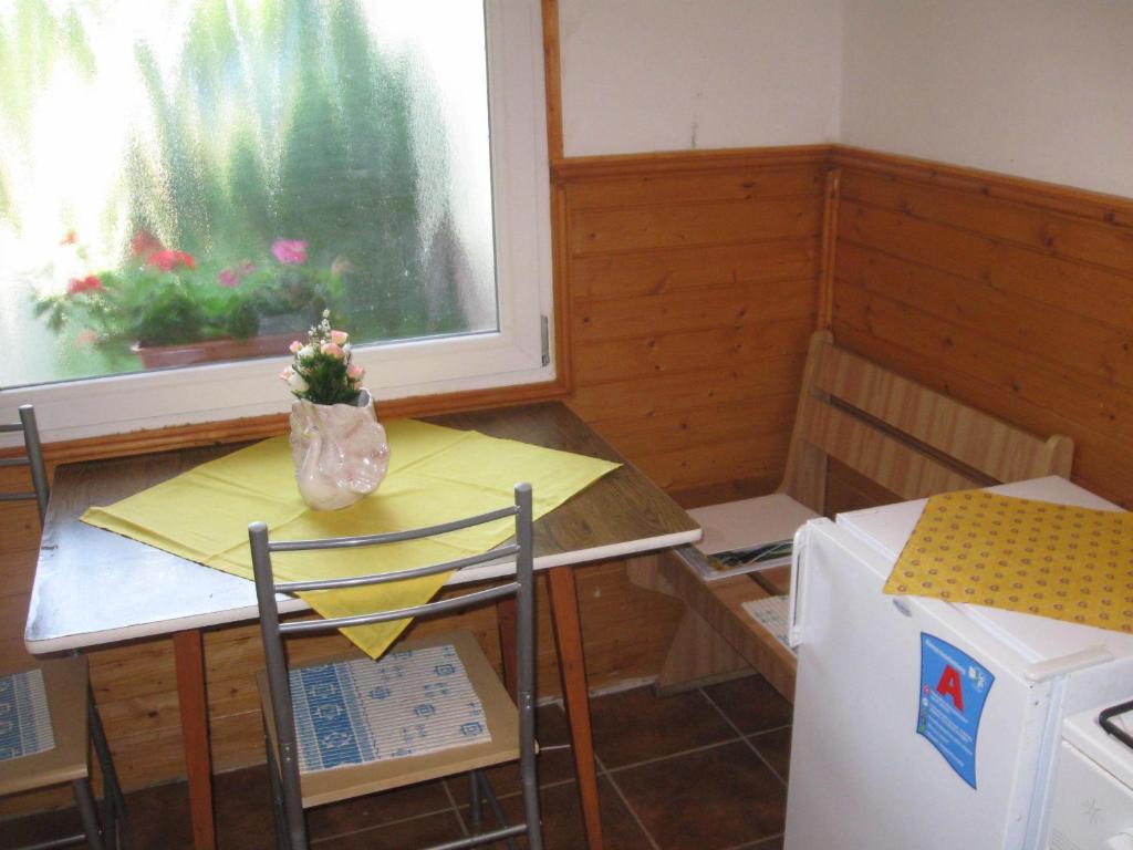 Négy Évszak Vendégház - Apartamento Con Vista Al Jardín