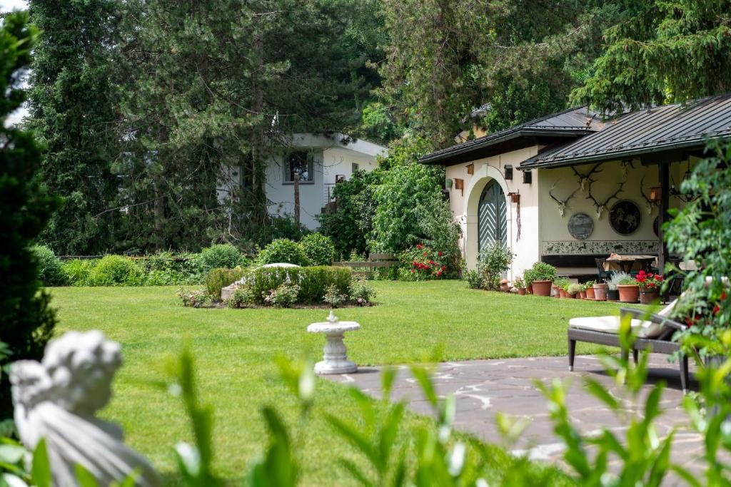 Ogród w obiekcie Hotel Haus Arenberg