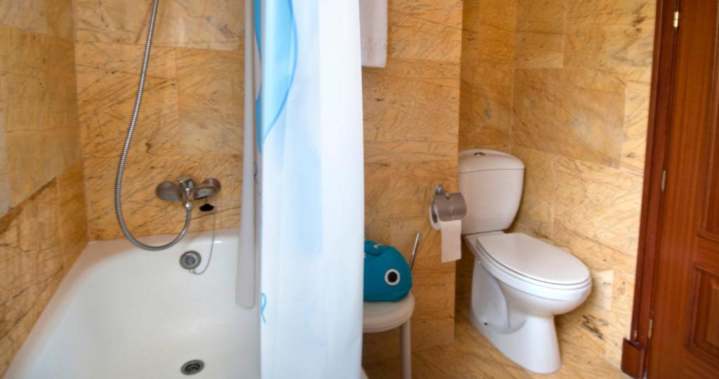 Kúpeľňa v ubytovaní Apartament Les Tonyines