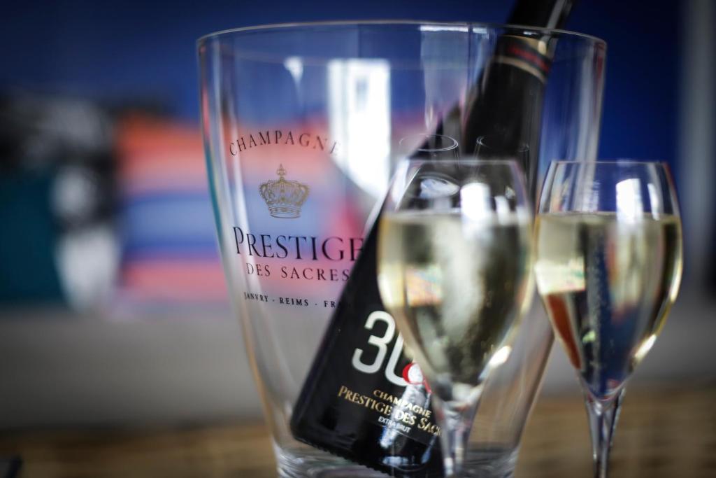 The Sparkling Castle - 7