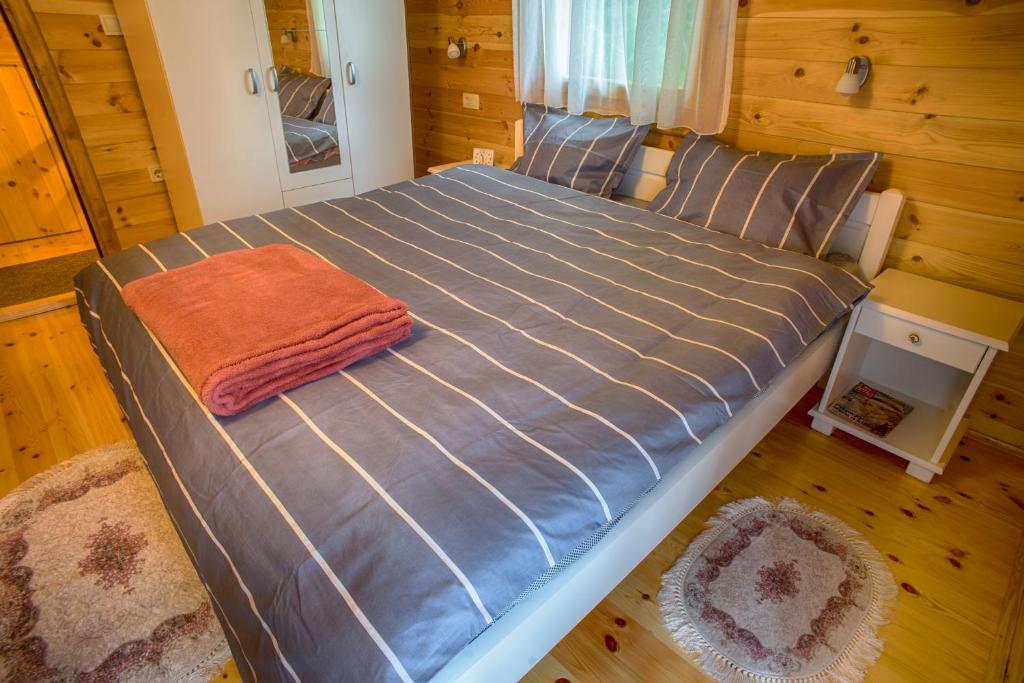 Postel nebo postele na pokoji v ubytování Guest house Mickovic