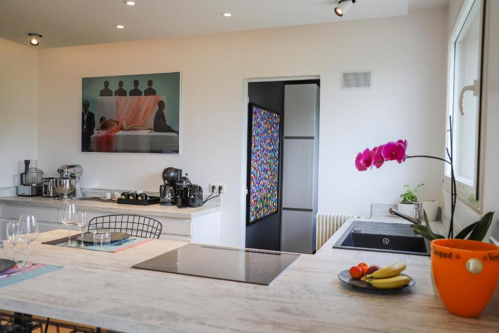 The Sparkling Castle - 3