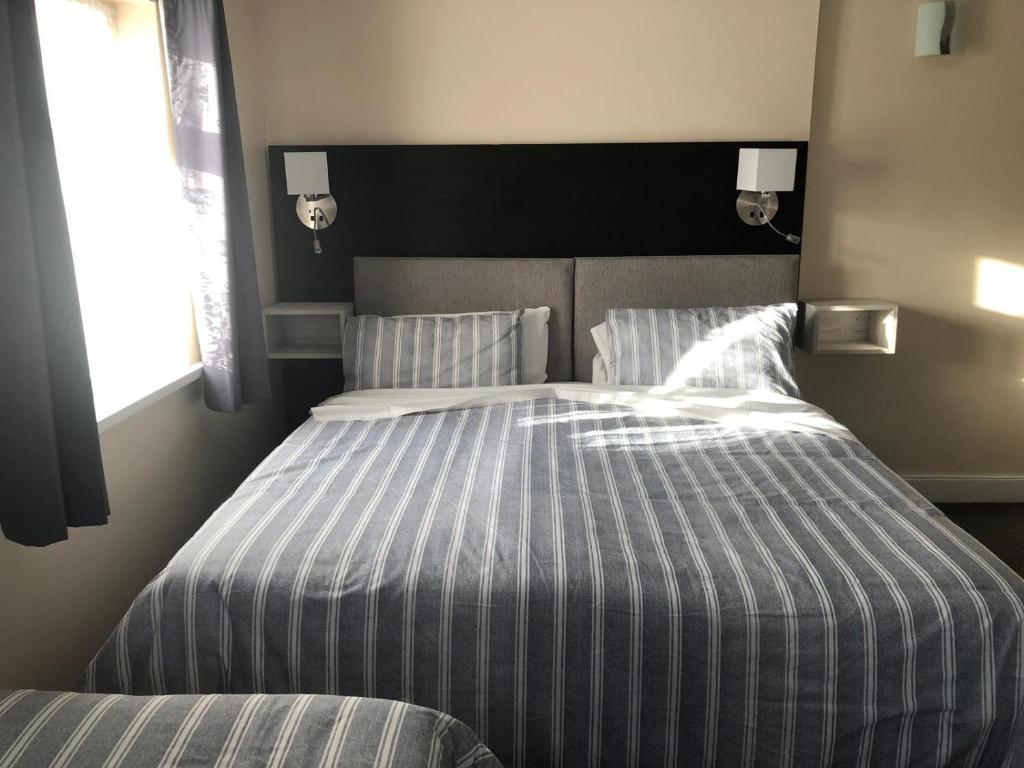 The Old Black Horse Inn - Resim 16