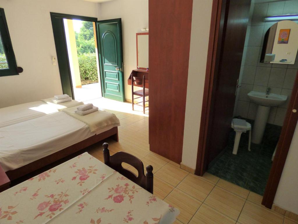 Dolphins Apartments & Rooms - 15