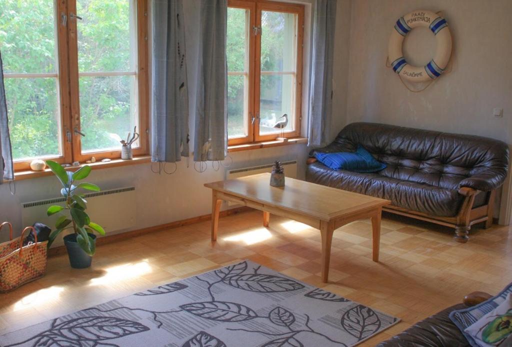 Posezení v ubytování Paadi puhkemaja