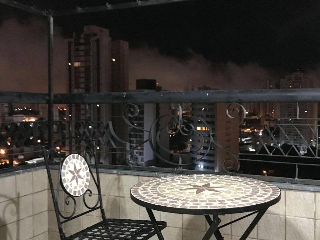  DUPLEX em área NOBRE! Confortável e aconchegante!