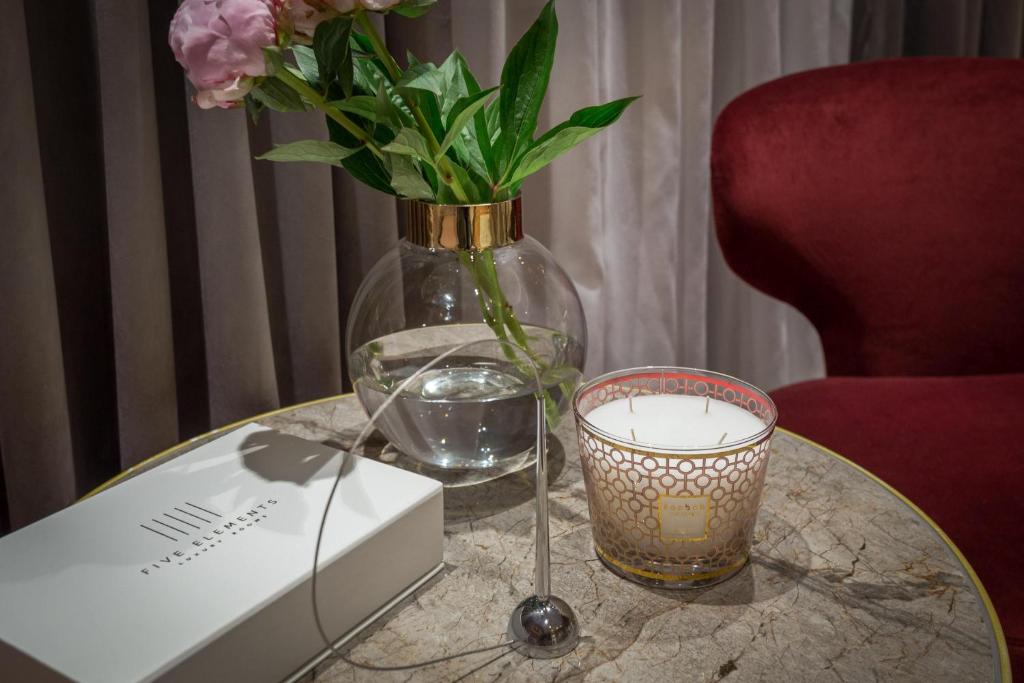 Five Elements Luxury Rooms - 10