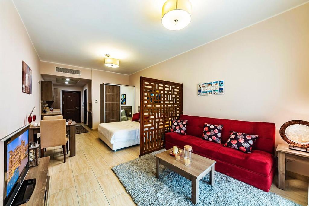 Aldau Heights - Superior Studio