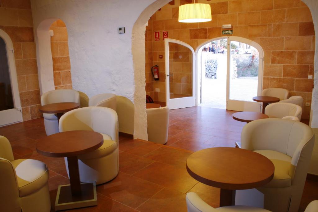 Posezení v ubytování Hotel Rural Binigaus Vell