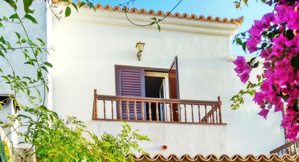 Μπαλκόνι ή βεράντα στο Casa Sarita - well maintained house in Chayofa with Pool