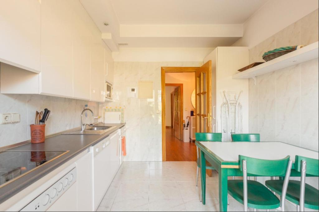 Ondarreta Beach & Terrace, San Sebastian – Bijgewerkte ...