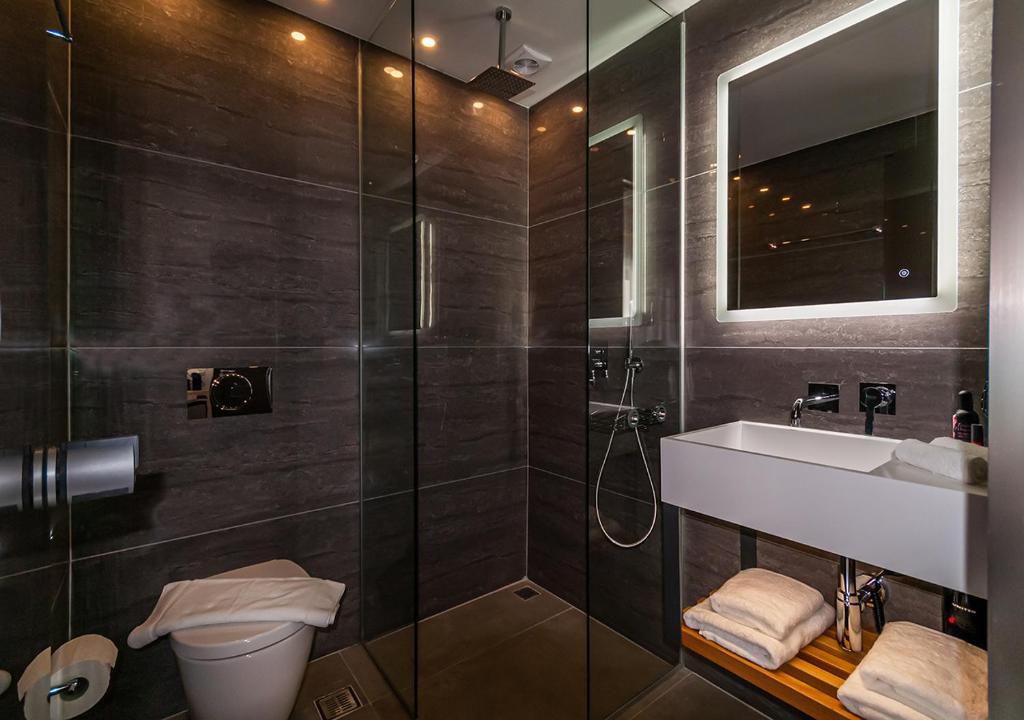 Koupelna v ubytování Epavli Boutique Hotel