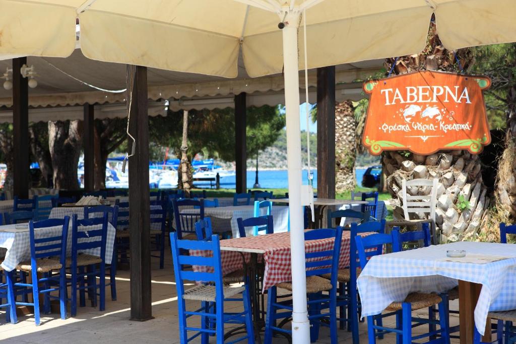 Restaurace v ubytování Verdelis Inn