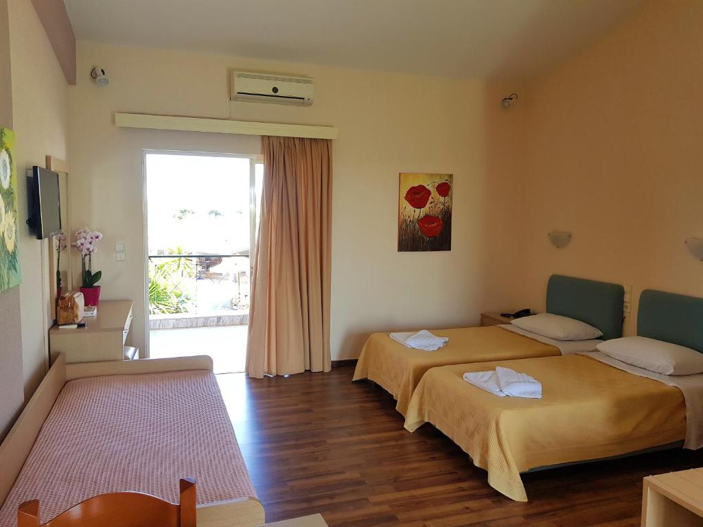 Hotel Kalamitsi Apartments - 11