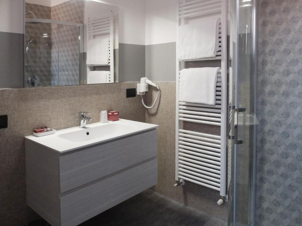 Koupelna v ubytování Hotel Carlton