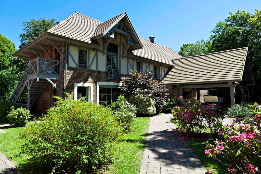 Zahrada ubytování Hôtel Château Cléry