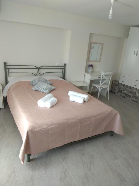 En eller flere senge i et værelse på Vassiliki Limnos