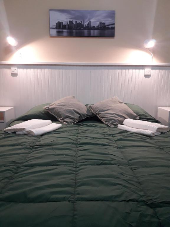 Danny ap - Amplio y cómodo - 18 min Aeropuerto - Zona de Restos - Parking